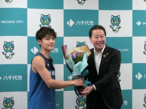 IFSCクライミングワールドカップ2023ボルダー男子年間総合優勝報告会の写真