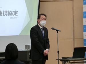 八千代市社会福祉協議会＊八千代松陰中学・高等学校包括連携協定調印式の写真