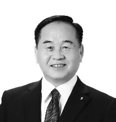 末永隆