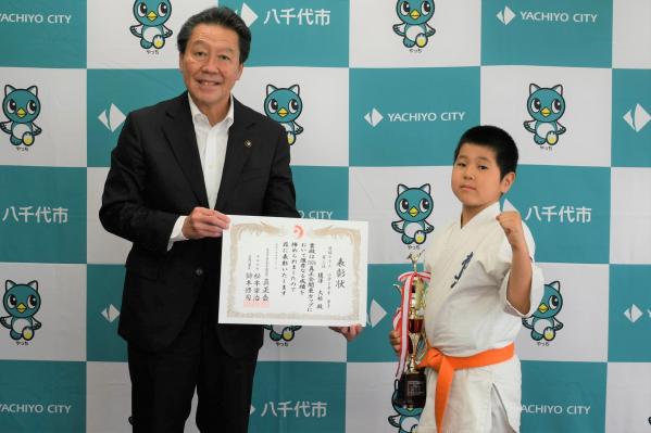 市長と榎澤大祐選手