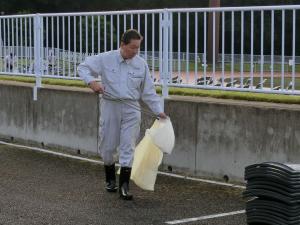 八千代ふるさと親子祭ボランティア清掃の写真