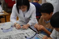 令和7年度夏休み科学実験ランドの様子②