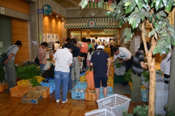 道の駅の直売所（米本）の画像