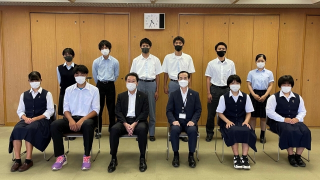 各校競技ごと代表者2名が激励会に出席しました。の画像