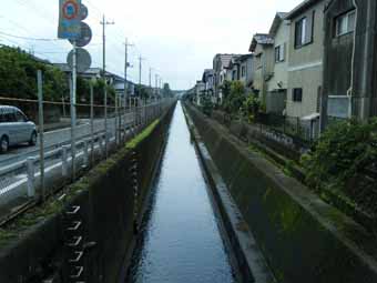 雨水排水路の画像