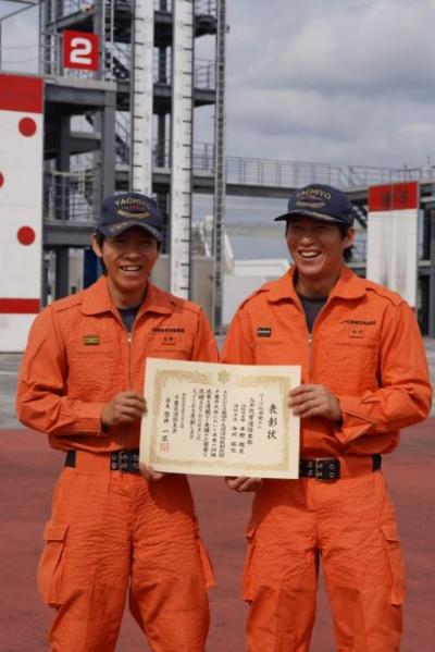 （左：平野隊員　右：今川隊員）
